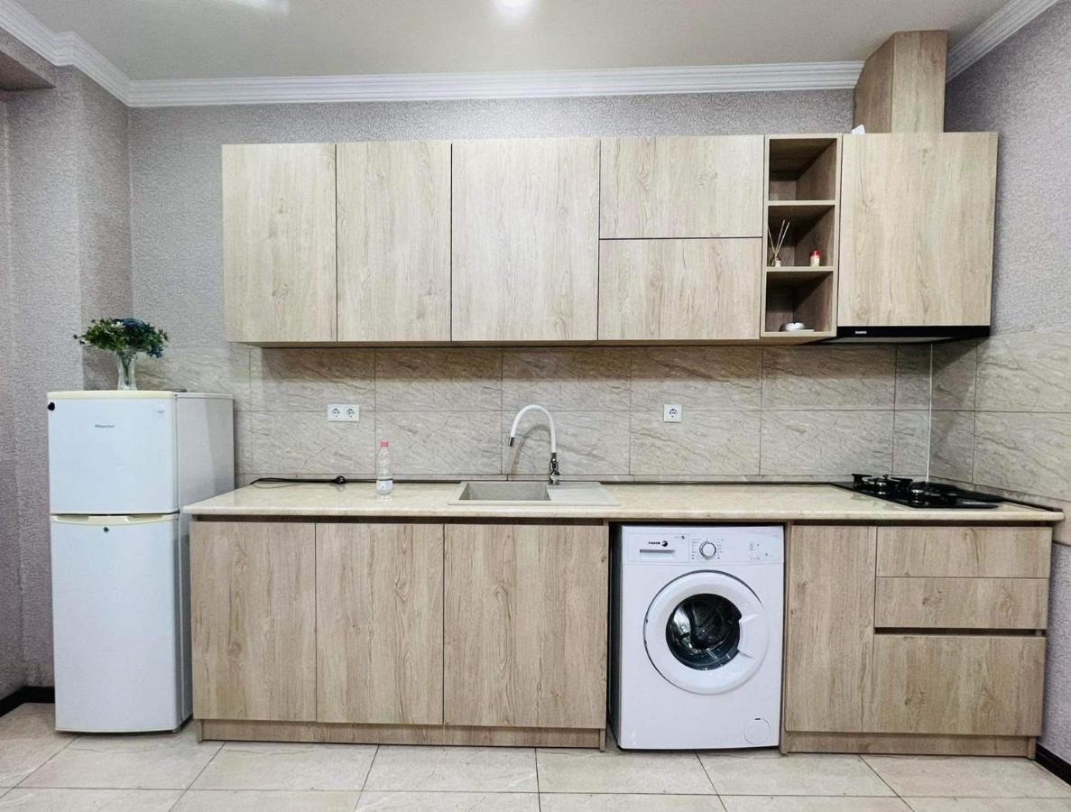 Guga House Lejlighed Tbilisi Eksteriør billede